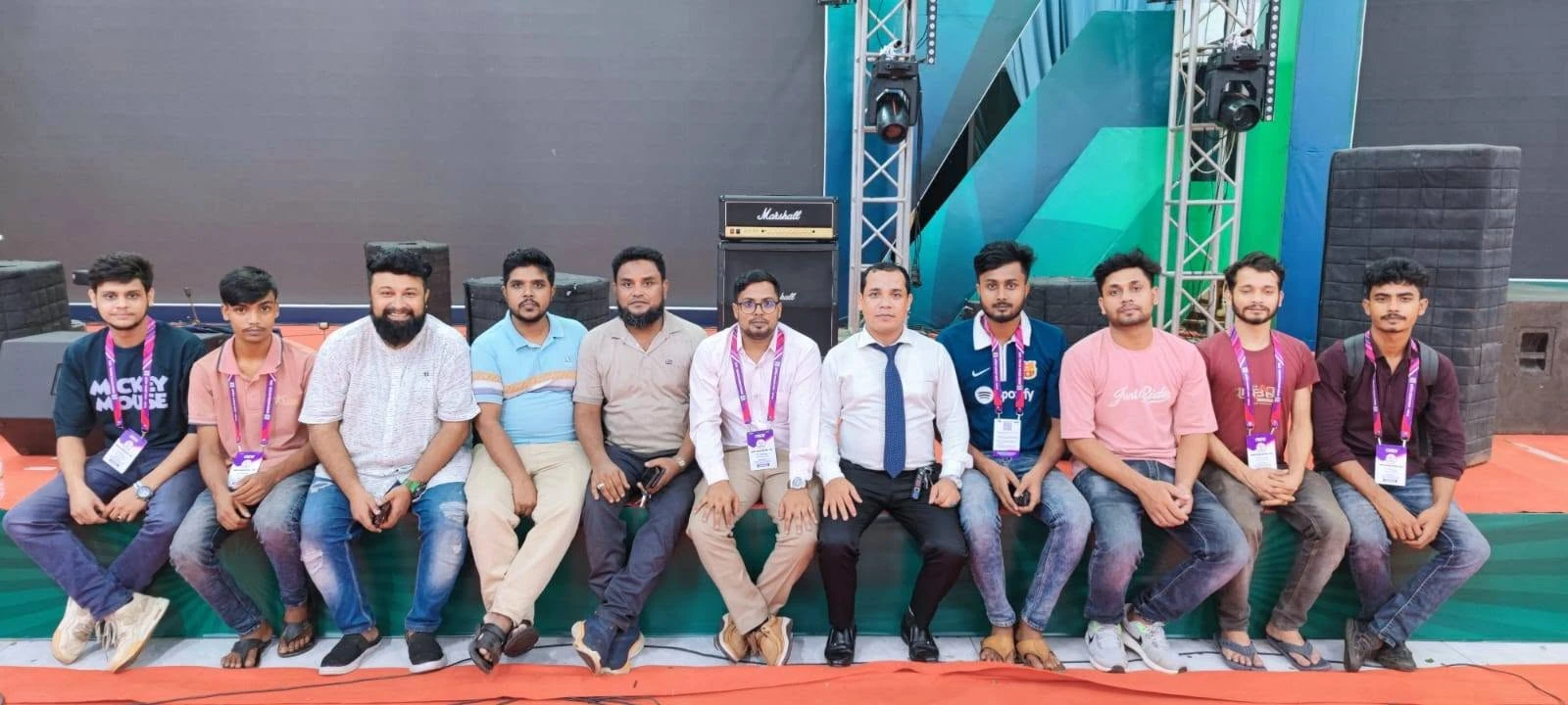 অনুষ্ঠানের মঞ্চে স্টার ইভেন্ট ম্যানেজমেন্টের টিম